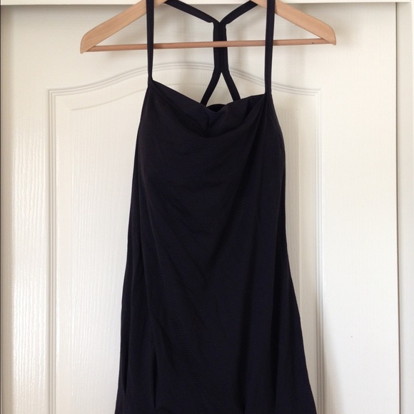 lululemon CYB Tank - Picture 2 of 3